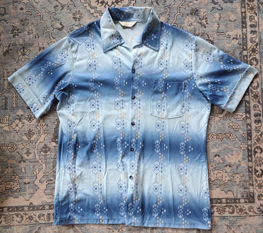 Vintage Don Giovanni California 100% Poly Button Down Shirt Size L Large